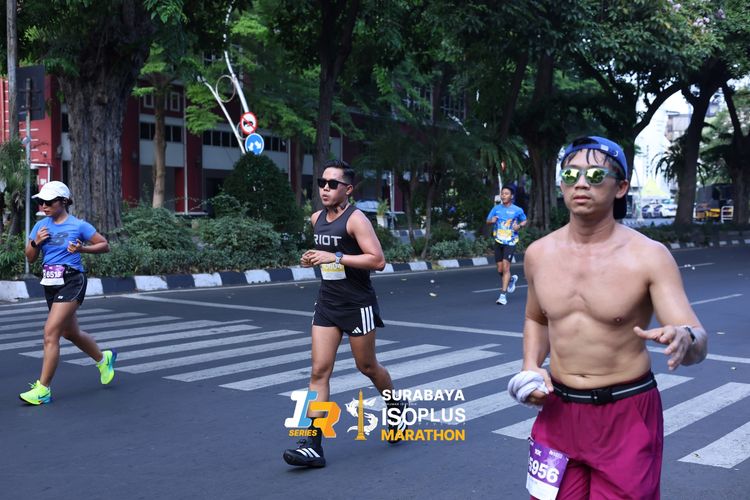 Race photo from SURABAYA ISOPLUS MARATHON 2025
