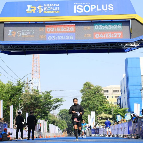 Race photo from SURABAYA ISOPLUS MARATHON 2026