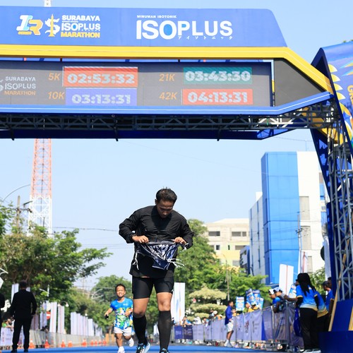 Race photo from SURABAYA ISOPLUS MARATHON 2026