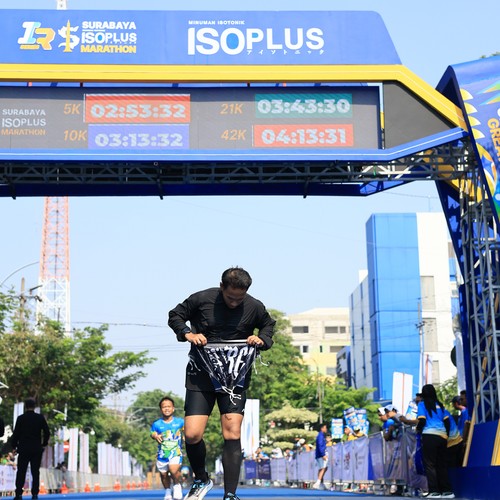 Race photo from SURABAYA ISOPLUS MARATHON 2026