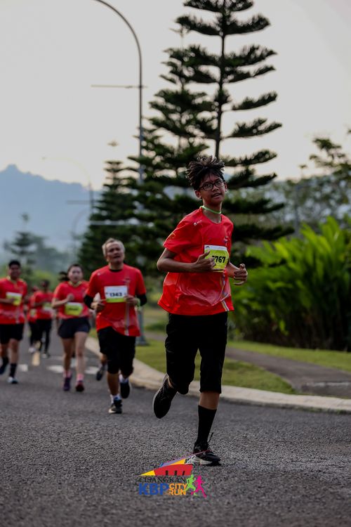Race photo from CISANGKAN KBP CITY RUN 2025