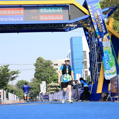 Race photo from SURABAYA ISOPLUS MARATHON 2026