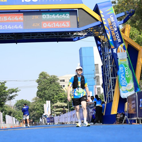 Race photo from SURABAYA ISOPLUS MARATHON 2026