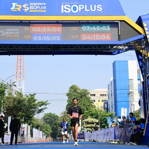 Race photo from SURABAYA ISOPLUS MARATHON 2026