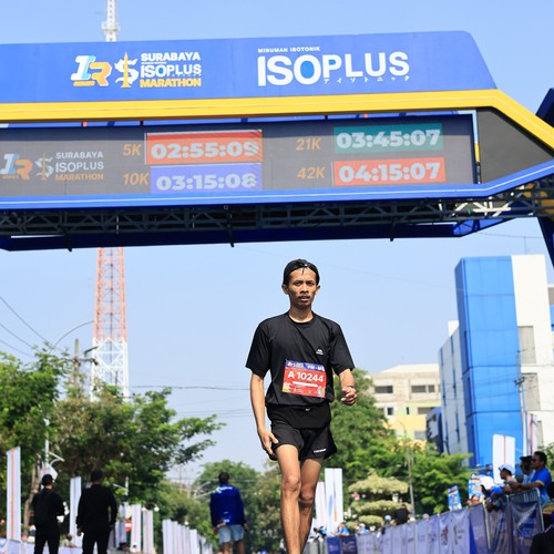 Race photo from SURABAYA ISOPLUS MARATHON 2026