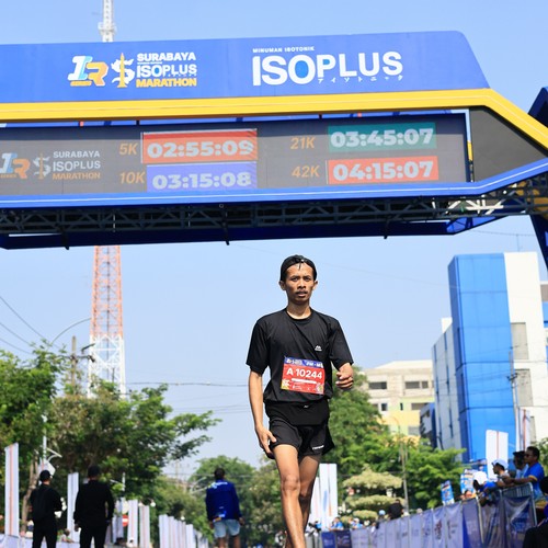 Race photo from SURABAYA ISOPLUS MARATHON 2026
