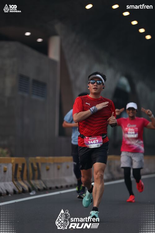 Race photo from Smartfren Run 2025 