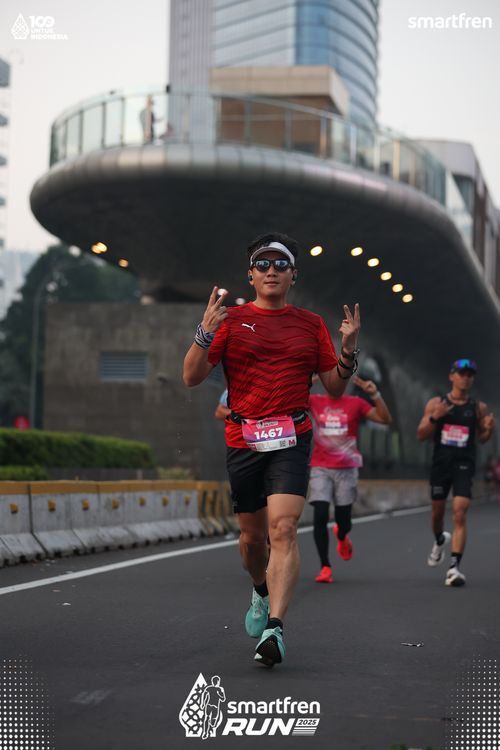 Race photo from Smartfren Run 2025 
