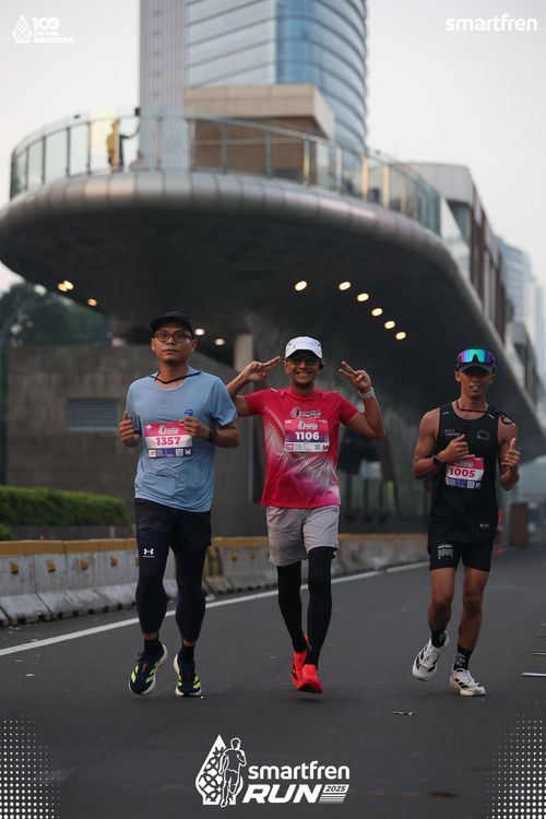 Race photo from Smartfren Run 2025 