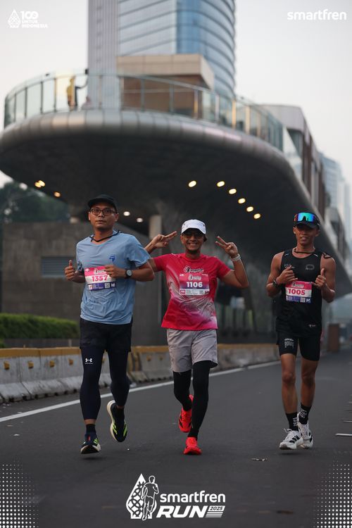 Race photo from Smartfren Run 2025 