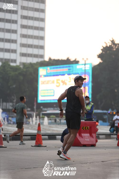 Race photo from Smartfren Run 2025 