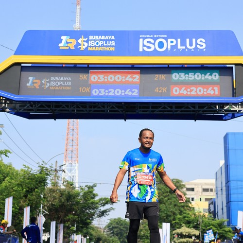 Race photo from SURABAYA ISOPLUS MARATHON 2026