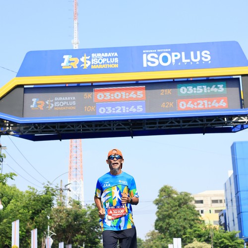 Race photo from SURABAYA ISOPLUS MARATHON 2026