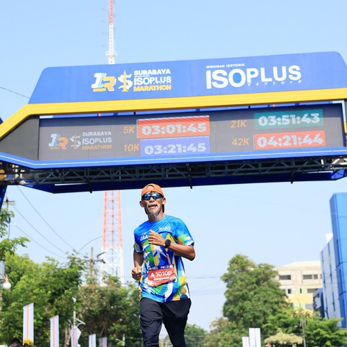 Race photo from SURABAYA ISOPLUS MARATHON 2026