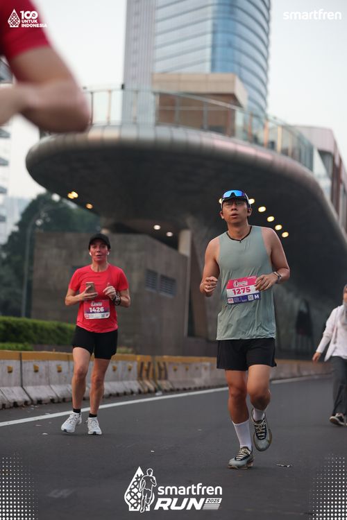 Race photo from Smartfren Run 2025 