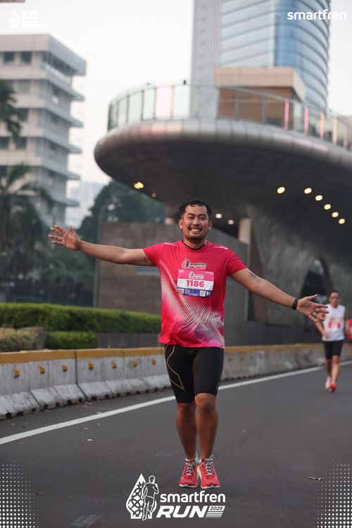 Race photo from Smartfren Run 2025 
