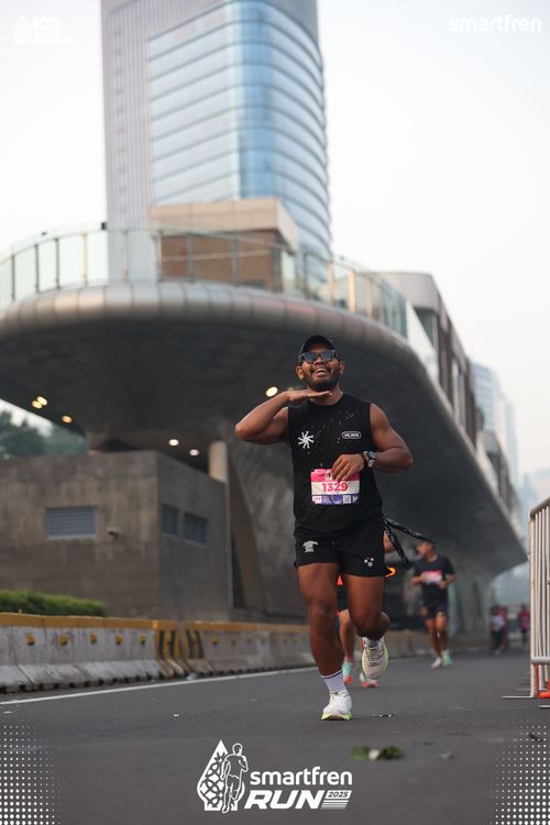 Race photo from Smartfren Run 2025 