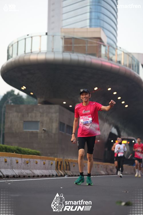 Race photo from Smartfren Run 2025 