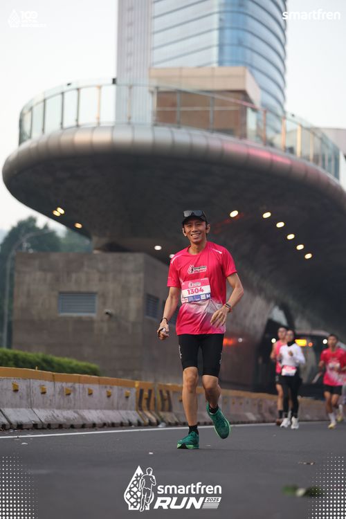 Race photo from Smartfren Run 2025 