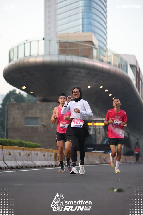 Race photo from Smartfren Run 2025 