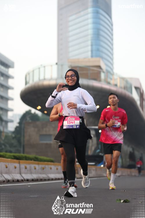 Race photo from Smartfren Run 2025 