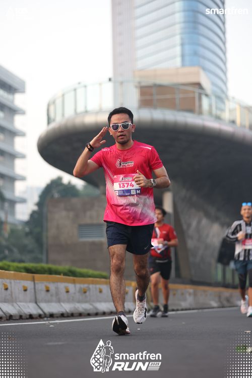 Race photo from Smartfren Run 2025 