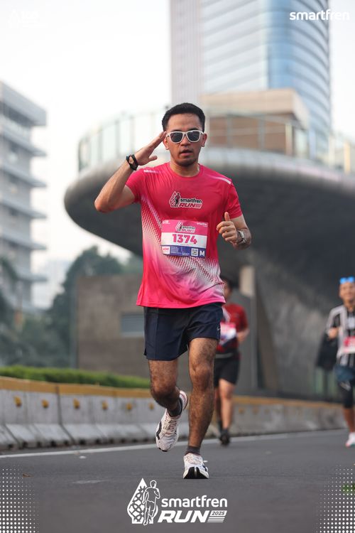 Race photo from Smartfren Run 2025 