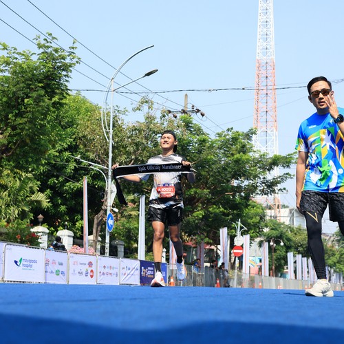Race photo from SURABAYA ISOPLUS MARATHON 2026