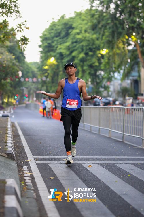 Race photo from SURABAYA ISOPLUS MARATHON 2025