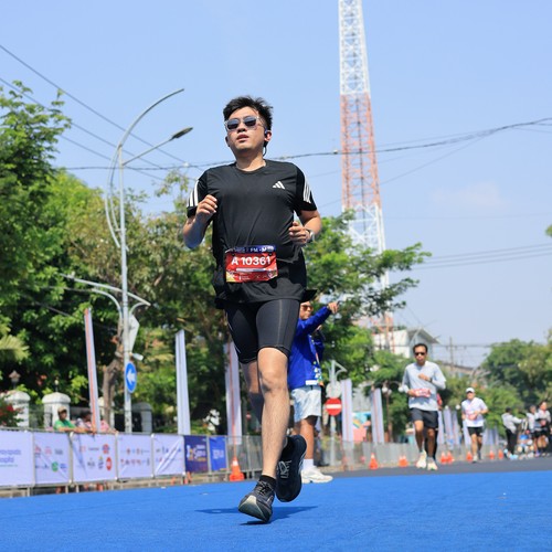 Race photo from SURABAYA ISOPLUS MARATHON 2026