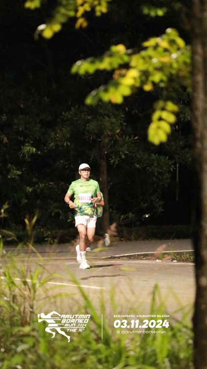Race photo from Arutmin Borneo Run 2024
