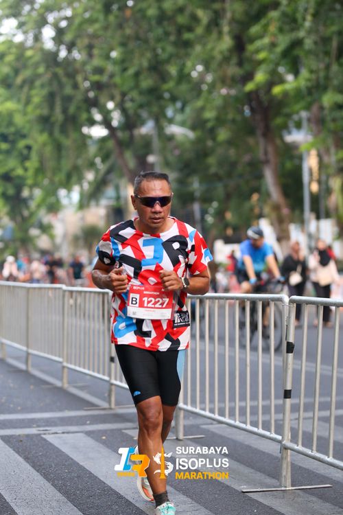 Race photo from SURABAYA ISOPLUS MARATHON 2025