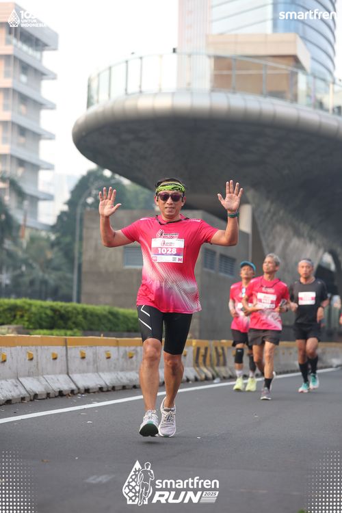 Race photo from Smartfren Run 2025 