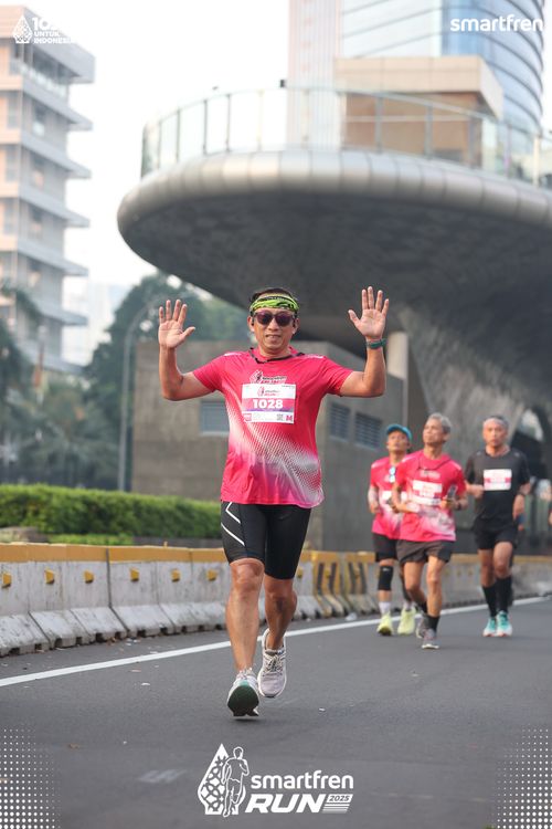 Race photo from Smartfren Run 2025 