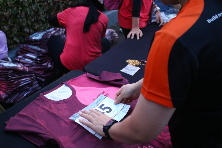 Race photo from Assurance Fun Run 2024