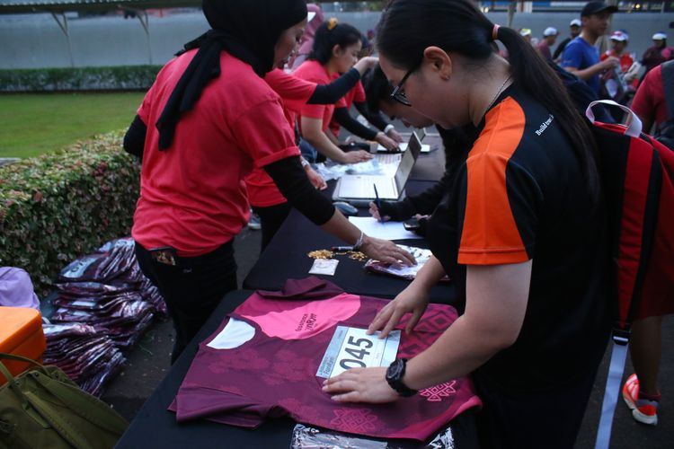 Race photo from Assurance Fun Run 2024