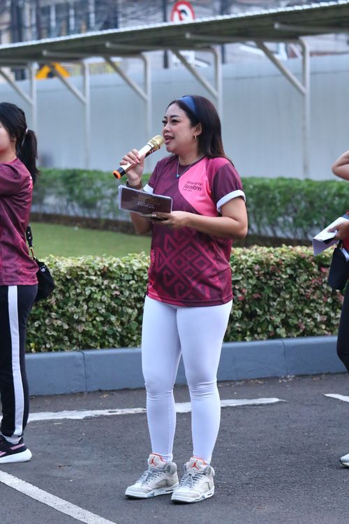 Race photo from Assurance Fun Run 2024