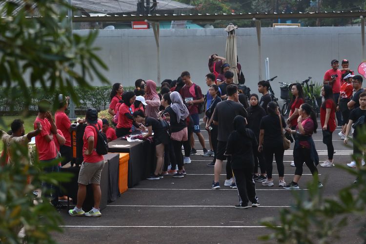 Race photo from Assurance Fun Run 2024