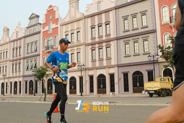 Race photo from ISOPlus Run 2024 Jakarta