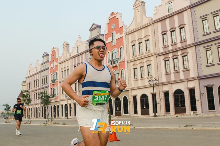 Race photo from ISOPlus Run 2024 Jakarta