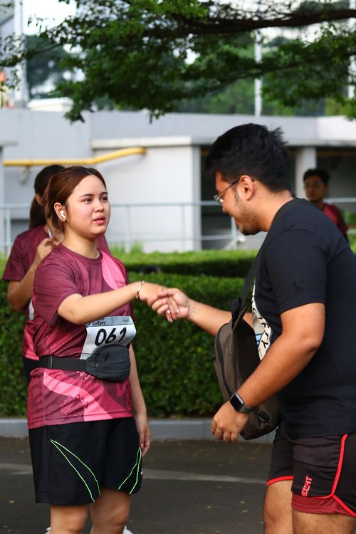 Race photo from Assurance Fun Run 2024