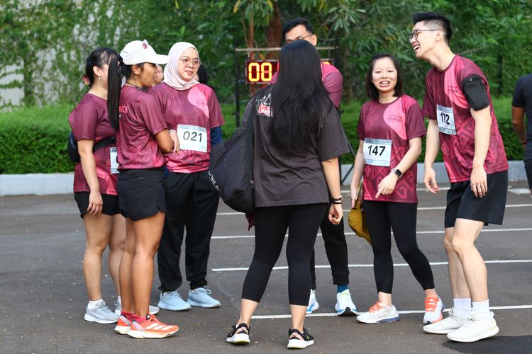 Race photo from Assurance Fun Run 2024