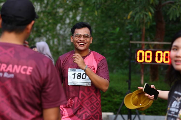 Race photo from Assurance Fun Run 2024