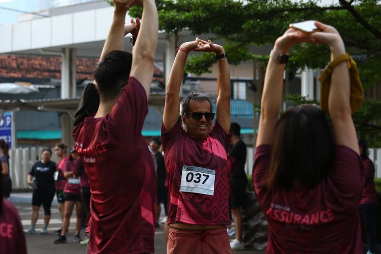 Race photo from Assurance Fun Run 2024