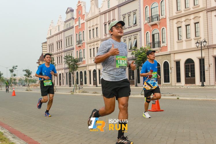Race photo from ISOPlus Run 2024 Jakarta