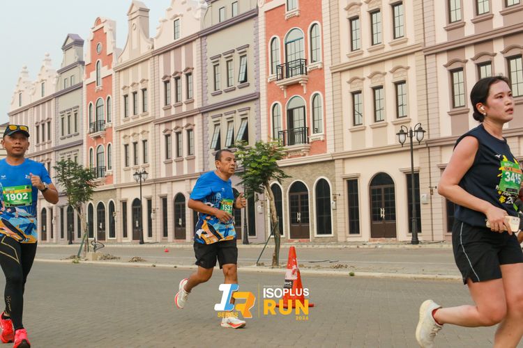 Race photo from ISOPlus Run 2024 Jakarta