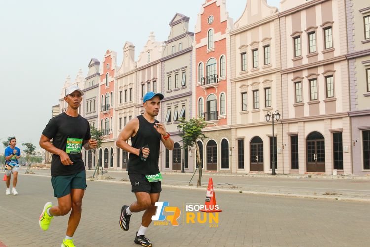 Race photo from ISOPlus Run 2024 Jakarta