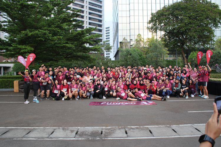 Race photo from Assurance Fun Run 2024