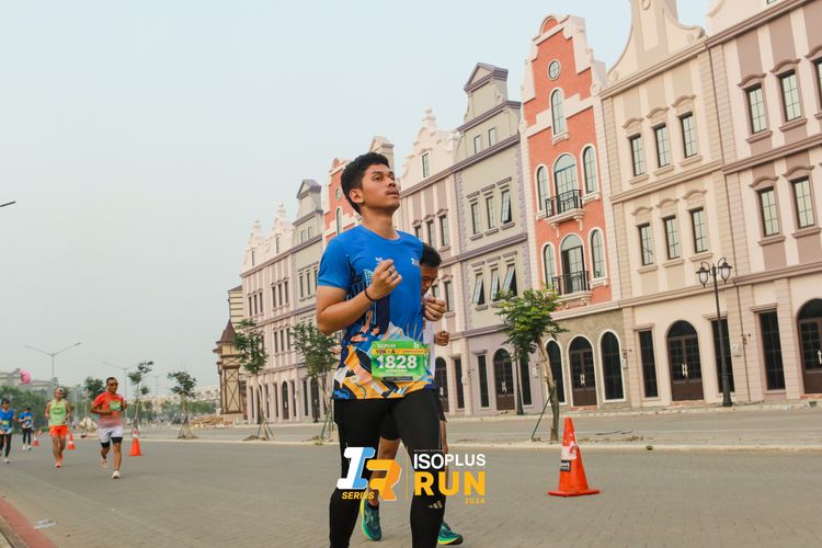 Race photo from ISOPlus Run 2024 Jakarta