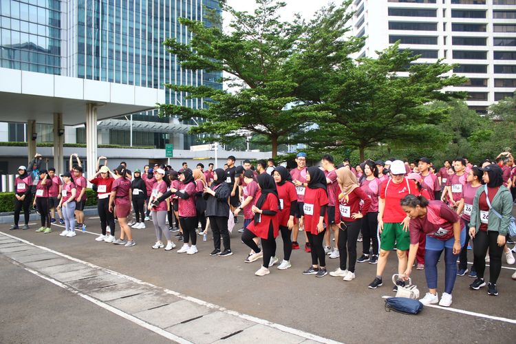 Race photo from Assurance Fun Run 2024